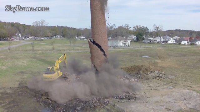 Самый везучий экскаваторщик в мире Самый везучий экскаваторщик в мире
