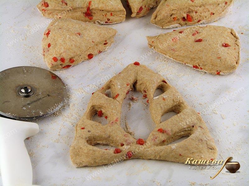Фугасс цельнозерновой с перцем.