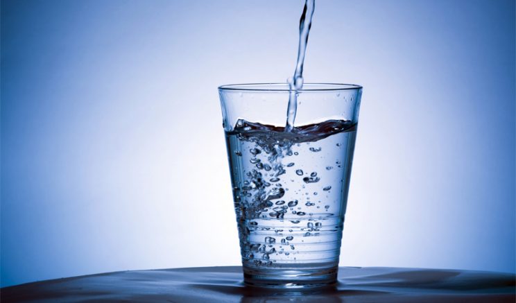 4 МИФА О ВОДЕ, ВЕРИТЬ В КОТОРЫЕ НУЖНО ПРЕКРАТИТЬ НЕМЕДЛЕННО