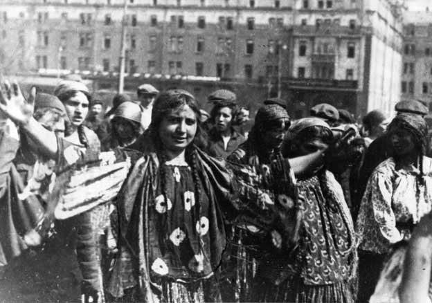 Почему в СССР преследовали цыган?