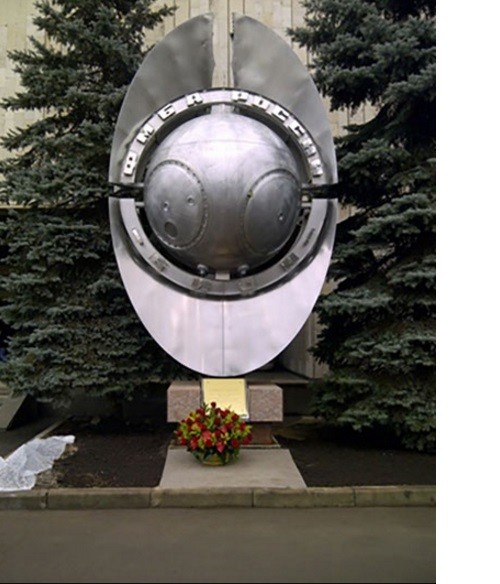 Военно-космические макаки Военно-космические макаки военные, история, макаки