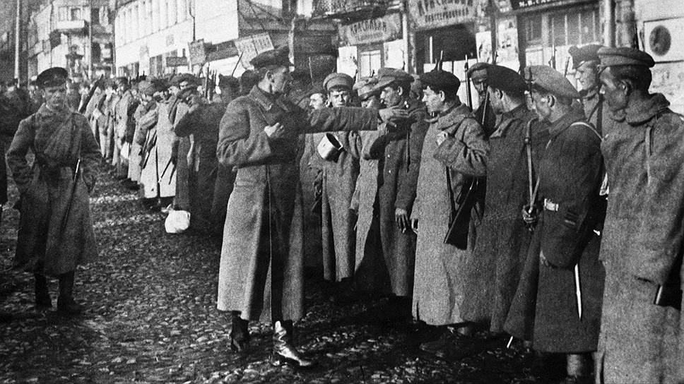 Фото 3.jpg Сбор продотряда, 1918. <br>