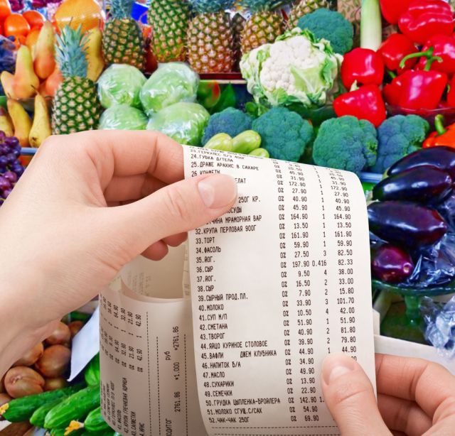 В ФАС рассказали о жалобах россиян на завышение цен на продукты