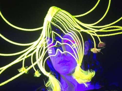 Люминесцентный модный показ от Чарли Ле Минду (8 фото + видео)