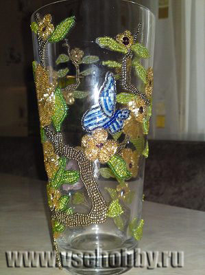 декорируем вазу бисером технология обклеивания вазы не целиком