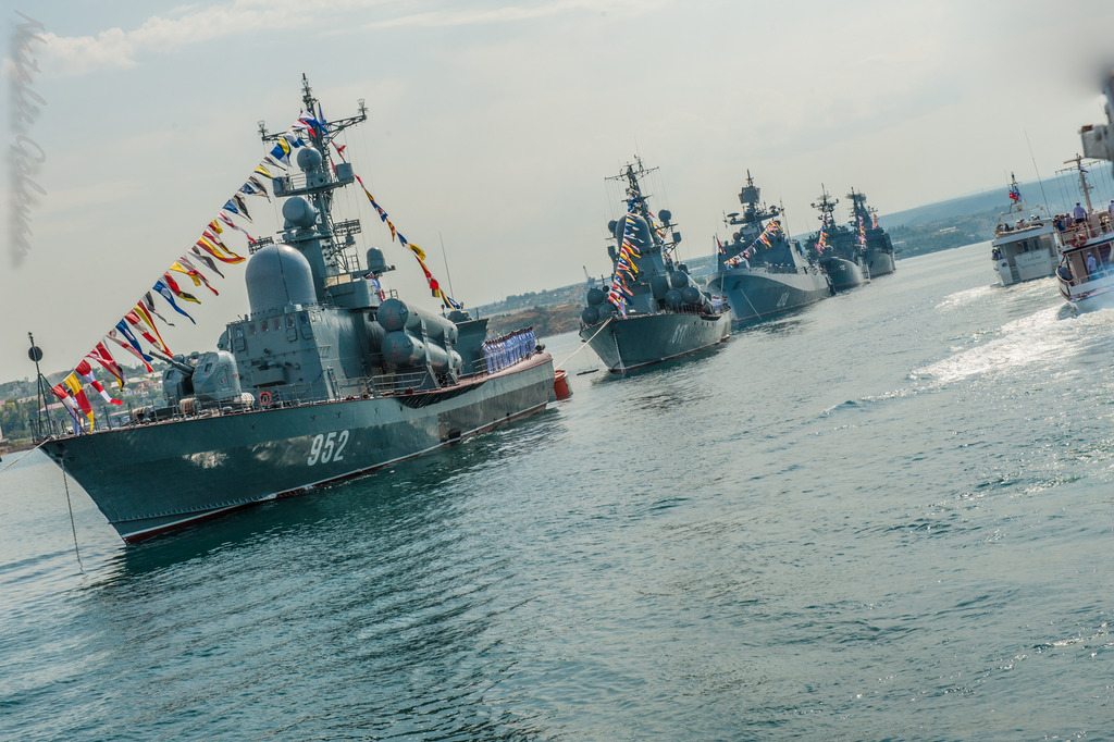 Генеральная репетиция празднования Дня Военно-Морского Флота в Севастополе Генеральная репетиция празднования Дня Военно-Морского Флота в Севастополе