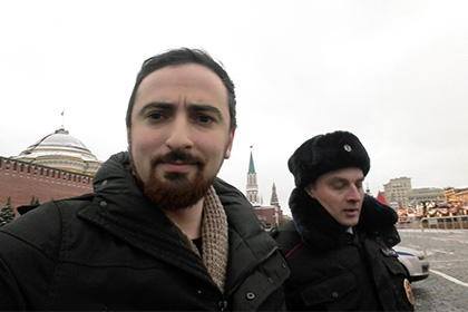 Энтео задержали после акции на могиле Сталина Энтео задержали после акции на могиле Сталина