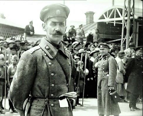Фото 9.jpg Лидер ижевцев, генерал Молчанов 26 мая 1922 г., Владивосток. <br>
