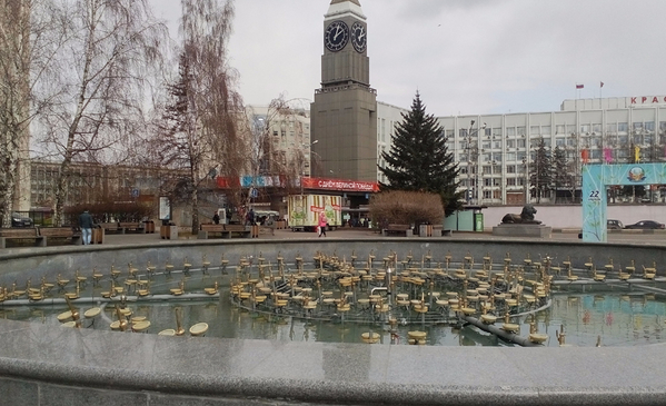 В Красноярске готовятся к 9 мая фонтаны В Красноярске готовятся к 9 мая фонтаны