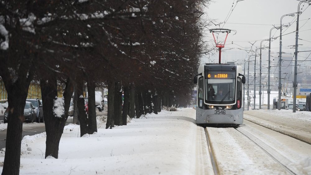 Скорость движения общественного транспорта в Москве составила 15,7 км/ч