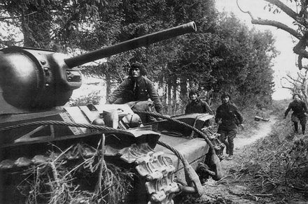 Трижды главный и трижды герой Трижды главный и трижды герой