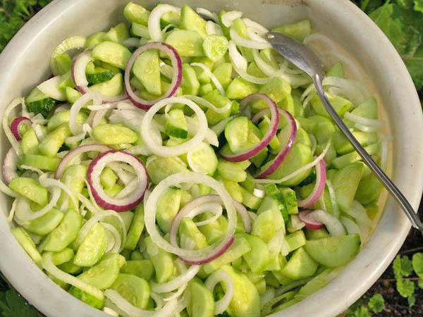 Вкусный салат из огурцов на зиму вкусный рецепты