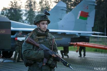 Один и без оружия Один и без оружия