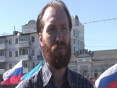 из Одессы в Крым прибыл политический беженец - депутат Одесского городского совета, один из лидеров русского сопротивления Александр Васильев. Поговорим с ним.