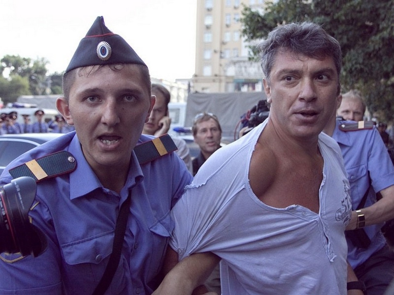 Посмотрите - Вице-чемпионка Олимпиады в Лиллехаммере развернула копию Знамени Победы на ОИ-2019 в Пхенчхане видео Смотрите - Вице-чемпионка Олимпиады в Лиллехаммере развернула копию Знамени Победы на ОИ-2019 в Пхенчхане видео