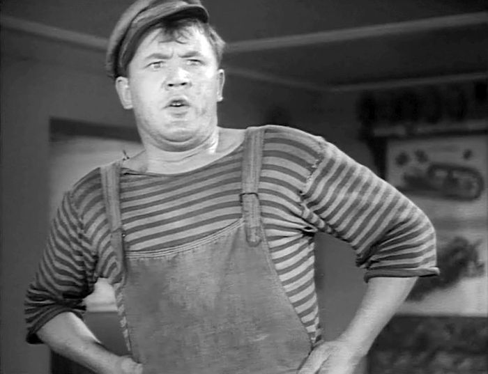 Борис Андреев. / Фото: www.kino-teatr.ru Как советский актёр Борис Андреев женился на первой встречной и отдал своё место на кладбище лучшему другу