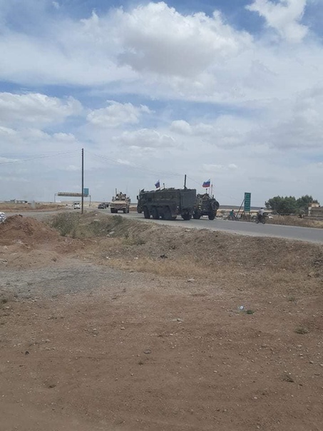 Российские военные показали американскому патрулю, кто в Сирии хозяин