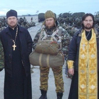 Небесный десант. В марте под Рязанью прошли испытания по десантированию полкового мобильного храма 1364490872 450 Небесный десант. В марте под Рязанью прошли испытания по десантированию полкового мобильного храма