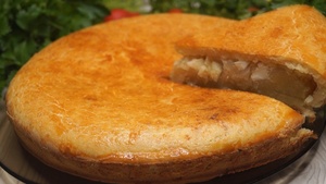 Фото к рецепту: Безумно Вкусный Капустный пирог. Сметут все за секунды! Фото к рецепту: Безумно Вкусный Капустный пирог. Сметут все за секунды!