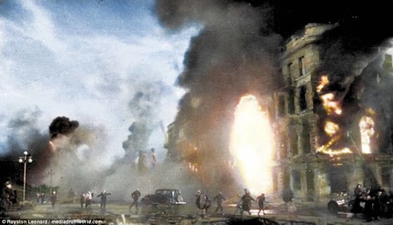 Когда советские войска прорвали немецкие ряды в 1943 году, город был в руинах Сталинградская битва (фото). Яркая коллекция цветных фотографий Сталинградской битвы (1942-1943)