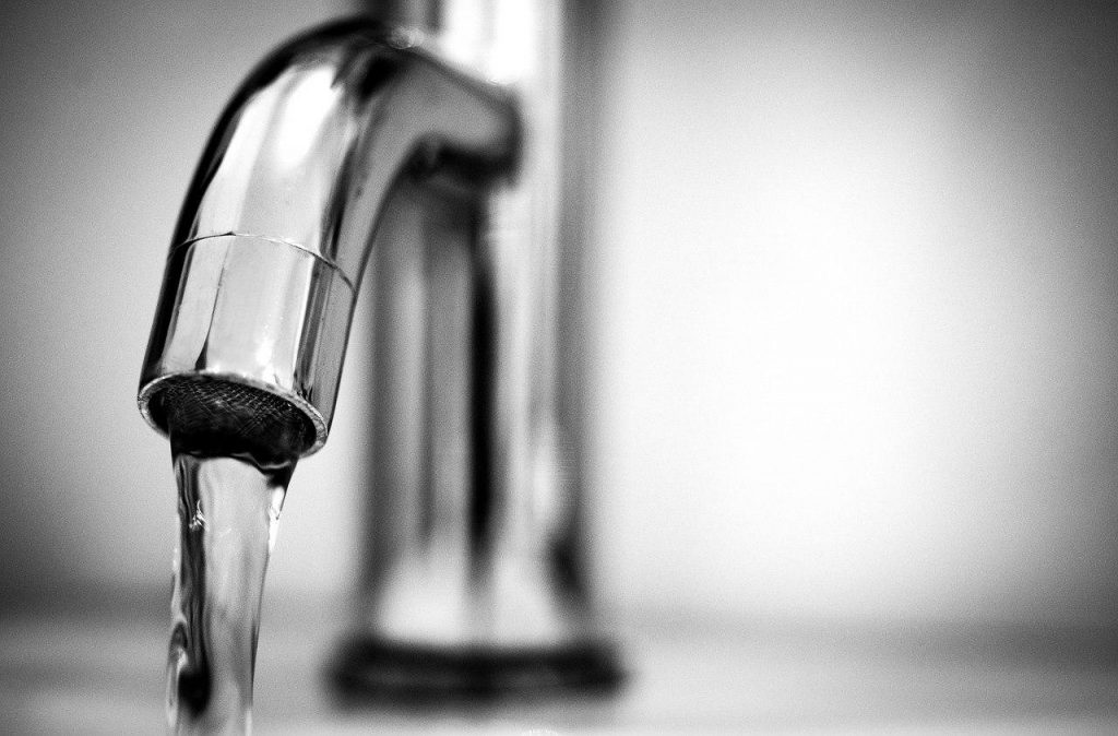Горячую воду на Рождественской отключат в середине июля