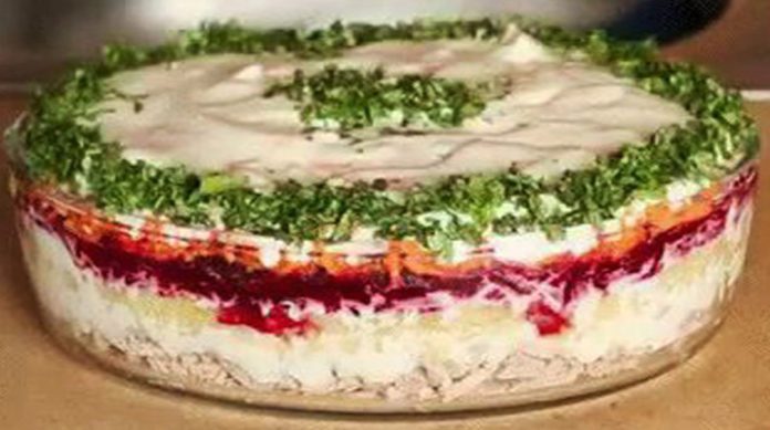Салат “Корель” просто не могла оторваться от такой вкуснятины