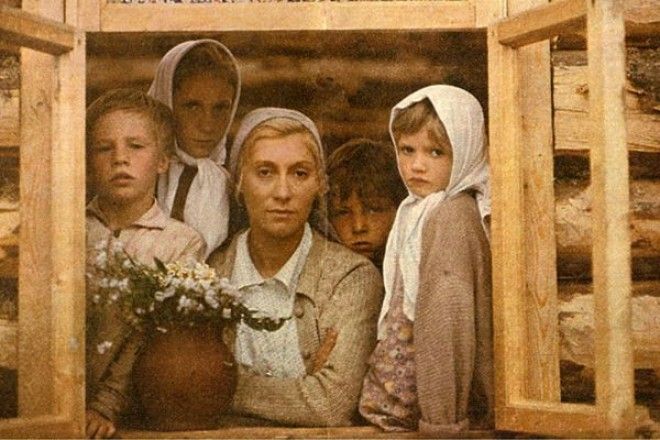 Яркая и эффектная, «не советского образца» внешность чуть было не лишила актрису роли простой крестьянки Веры Куркиной, которая была главной в фильме Николая Губенко. Яркая и эффектная не советского образца внешность чуть было не лишила актрису роли простой крестьянки Веры Куркиной которая была главной в фильме Николая Губенко