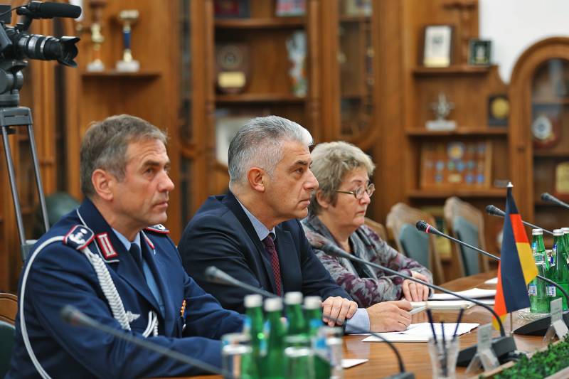Не стесняясь киевских властей: Германия выступила против антироссийских санкций Не стесняясь киевских властей: Германия выступила против антироссийских санкций
