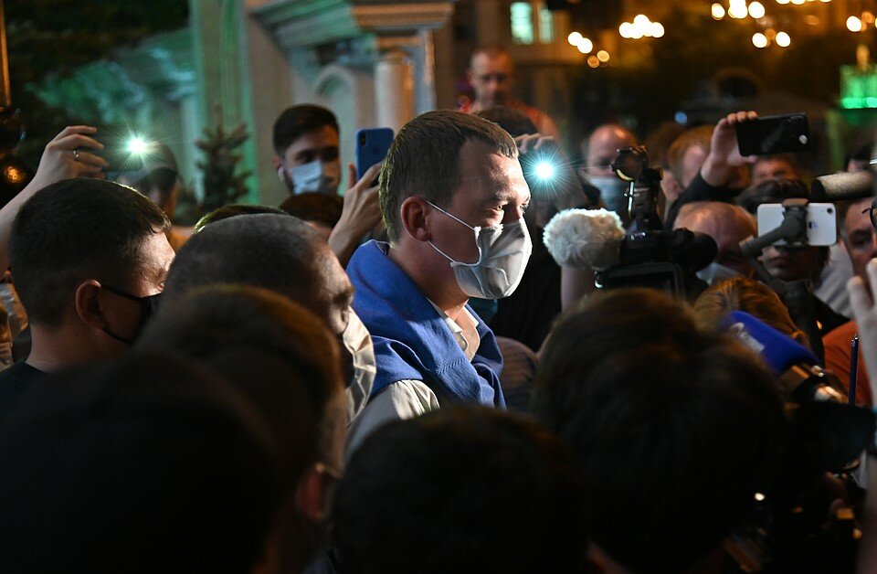Михаил Дегтярев вышел к людям. Я так и не понял, зачем