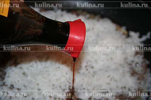 Индейка, фаршированная рисом с яблоками