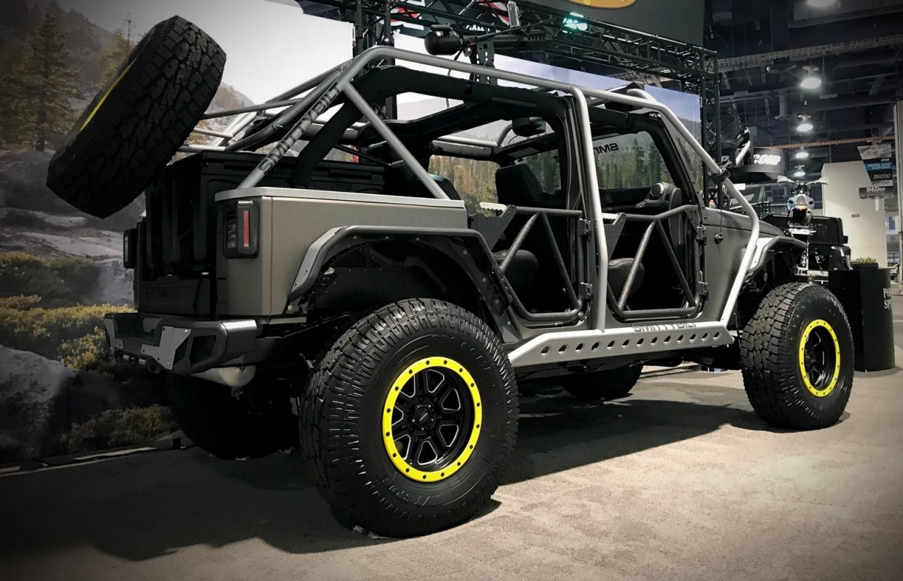 Производитель магнитол построил Jeep Wrangler с пулеметной турелью Производитель магнитол построил Jeep Wrangler с пулеметной турелью