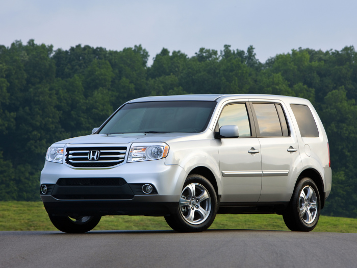 Еще есть вот такой кроссовер. ¦Фото: Honda Pilot. Гараж Ивана Охлобыстина: почему звезда предпочла восьмиместный «автобус» машине своей мечты