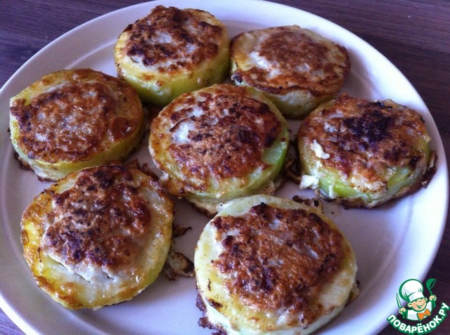 Кабачки с мясом в кляре