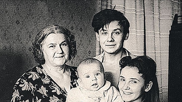 «Господь нас свел». Как Олег Табаков познакомился с последней женщиной в его жизни «Господь нас свел». Как Олег Табаков познакомился с последней женщиной в его жизни