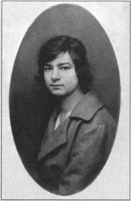 Анна Крылова. Женева, 1921. / Фото: www.profilib.com Анна Крылова. Женева, 1921. / Фото: www.profilib.com