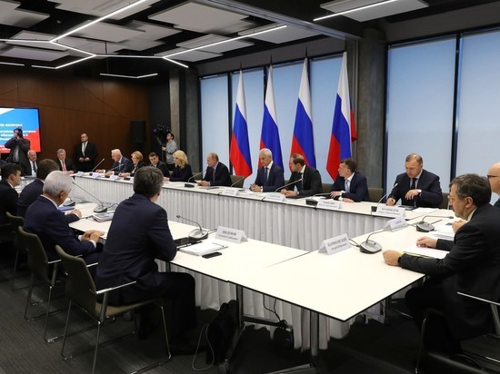 Путин в Петербурге устроил разнос: Путин в Петербурге устроил разнос: