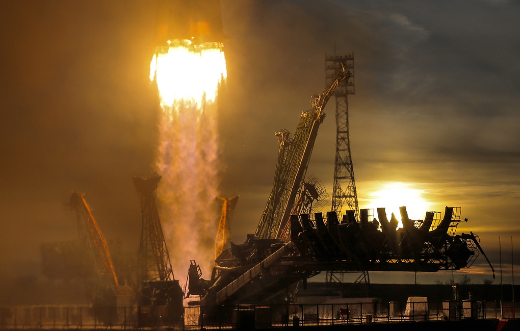NASA просит Роскосмос разработать "Союз" для полетов на Луну