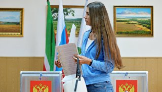 Предварительное голосование за кандидатов от партии Единая Россия, выдвигаемых на выборы в Госдуму. Архивное фото Предварительное голосование за кандидатов от партии Единая Россия, выдвигаемых на выборы в Госдуму. Архивное фото