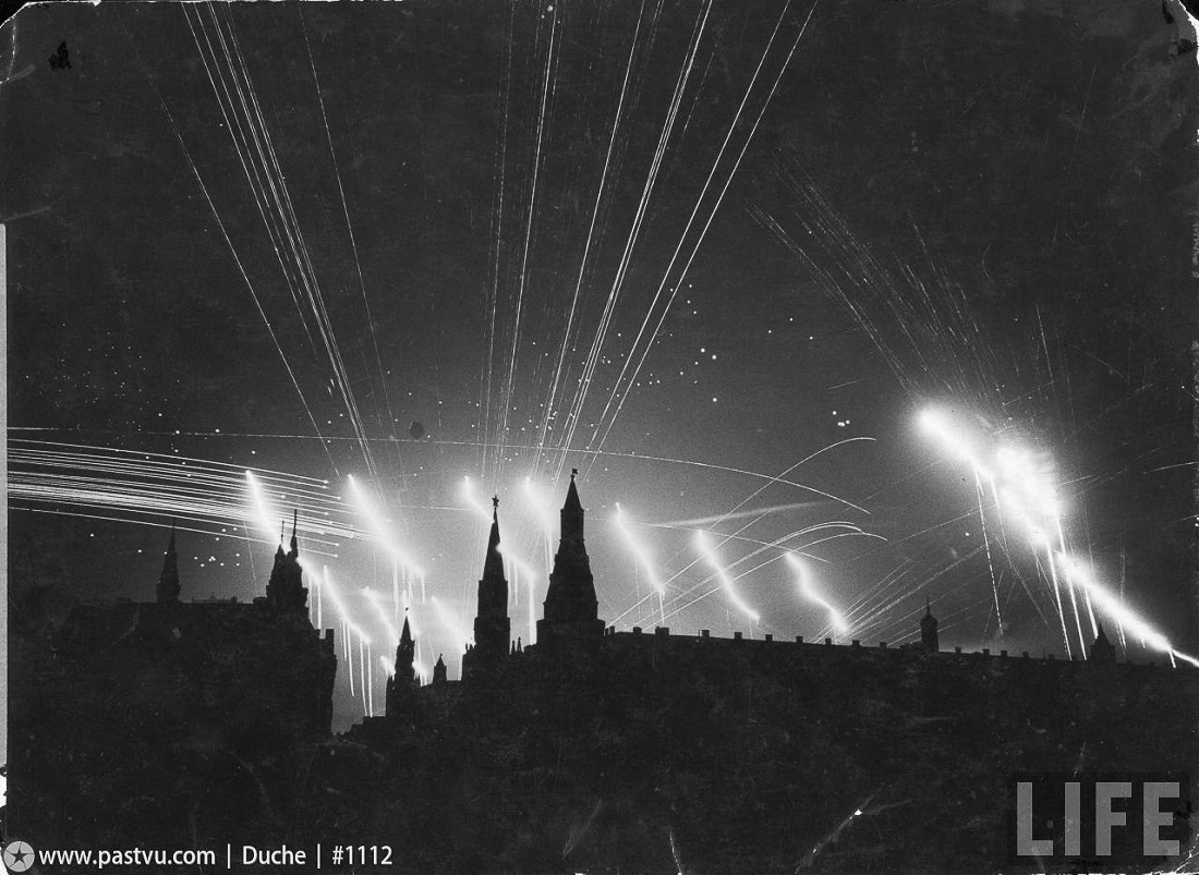 Как в декабре 1941 года в центре Москвы нарисовали фальшивый город Как в декабре 1941 года в центре Москвы нарисовали фальшивый город