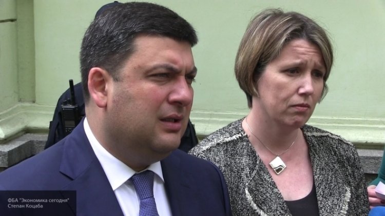 Наши враги — это ЕС и США: украинский журналист раскритиковал Гройсмана за неосторожные высказывания