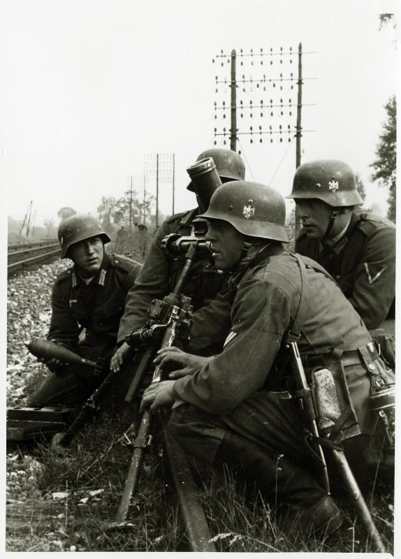 Падение Франции, июнь 1940 г. Падение Франции, июнь 1940 г.