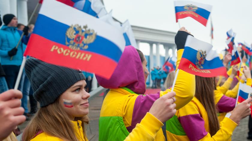 Украинцы пожаловались на хорошую жизнь в Крыму Украинцы пожаловались на хорошую жизнь в Крыму