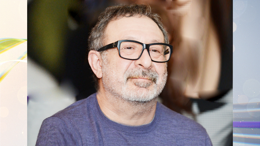 Евгений Маргулис: "Я очень хотел стать пятым солистом группы "Битлз", но был юн и меня не взяли!" Евгений Маргулис: "Я очень хотел стать пятым солистом группы "Битлз", но был юн и меня не взяли!"