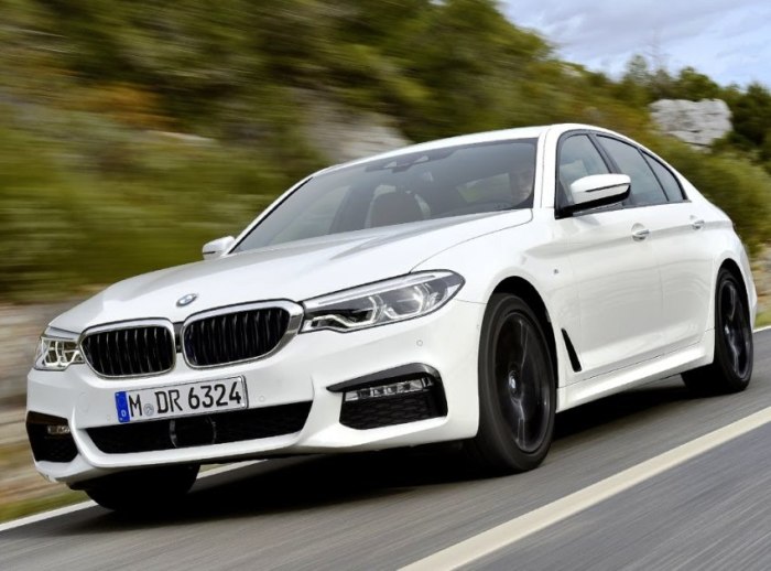 Знаменитый немецкий бизнес-седан BMW 5 Series в кузове G30. | Фото: youtube.com. Знаменитый немецкий бизнес-седан BMW 5 Series в кузове G30. | Фото: youtube.com.