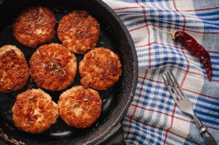 Черноморские биточки и кебаб. 9 беспроигрышных рецептов котлет