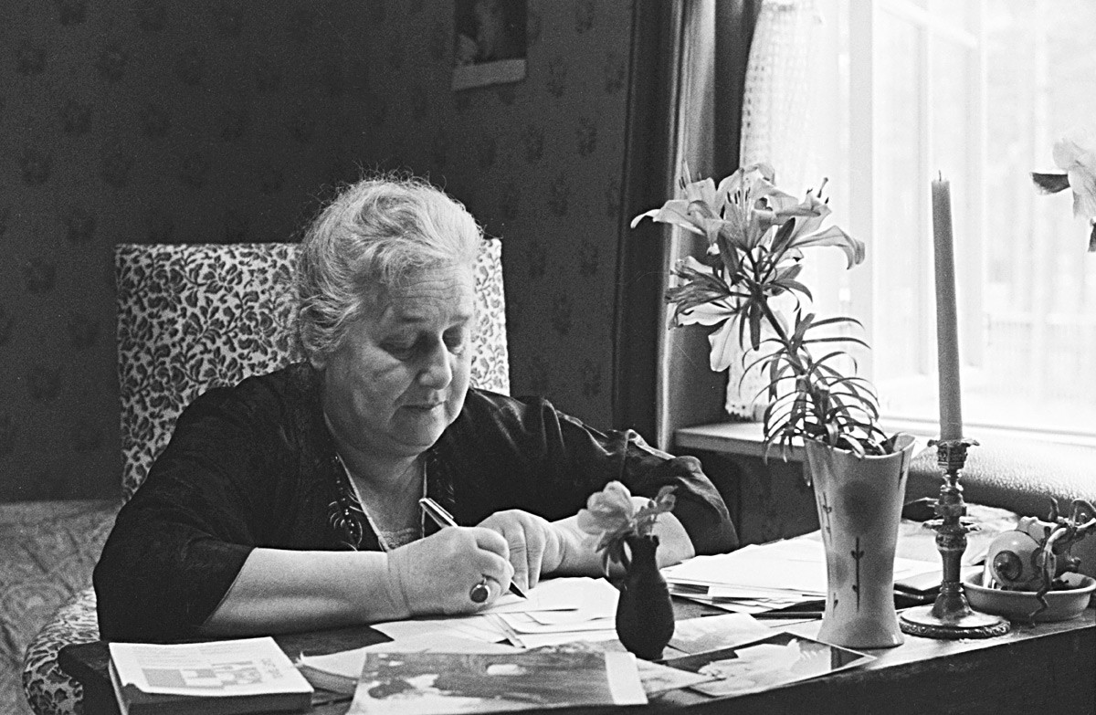 Как Анна Ахматова стала главной женщиной-поэтом