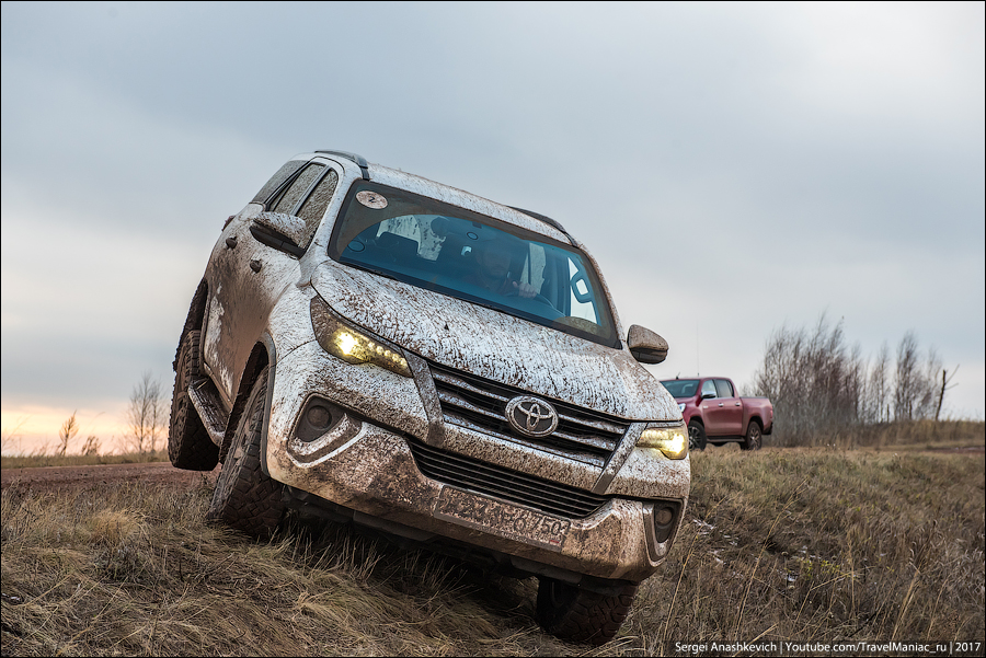 Тест-драйв Toyota Fortuner Тест-драйв Toyota Fortuner