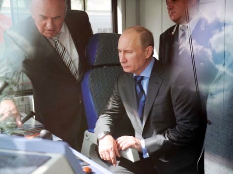 Владимир Путин принимает участие в церемонии закладки кораблей ВМФ в Керчи (ВИДЕО)