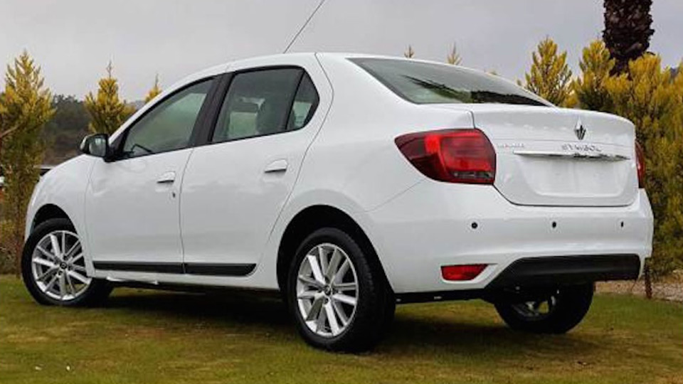 Все, что известно о рестайлинговом седане Renault