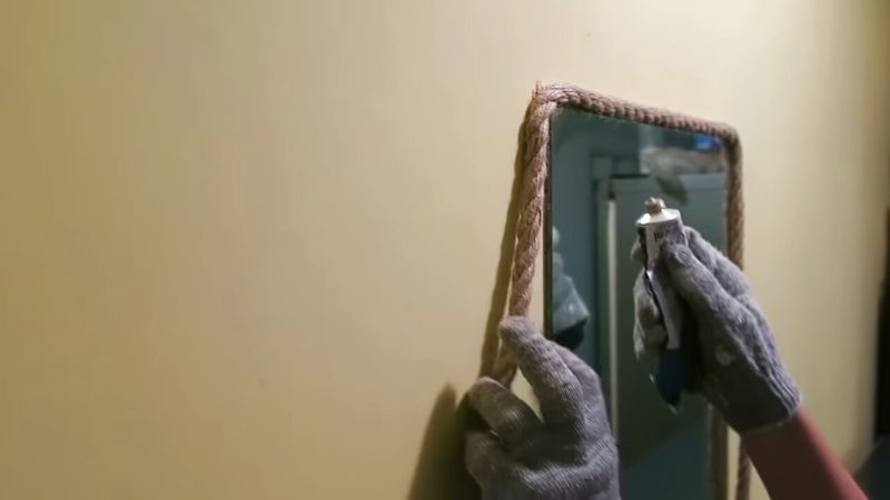 Бюджетный ремонт коридора всего за 1 тыс. руб. женскими руками Бюджетный ремонт коридора всего за 1 тыс. руб. женскими руками